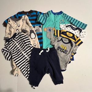 8 Piece Newborn Baby Boy Mixed Lot ~ sleepers, romper, pants, bodysuit NB GUC